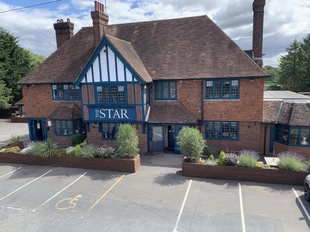 The Star Inn Lingfield Buitenkant foto