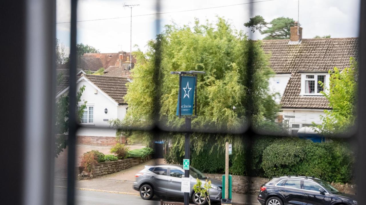 The Star Inn Lingfield Buitenkant foto