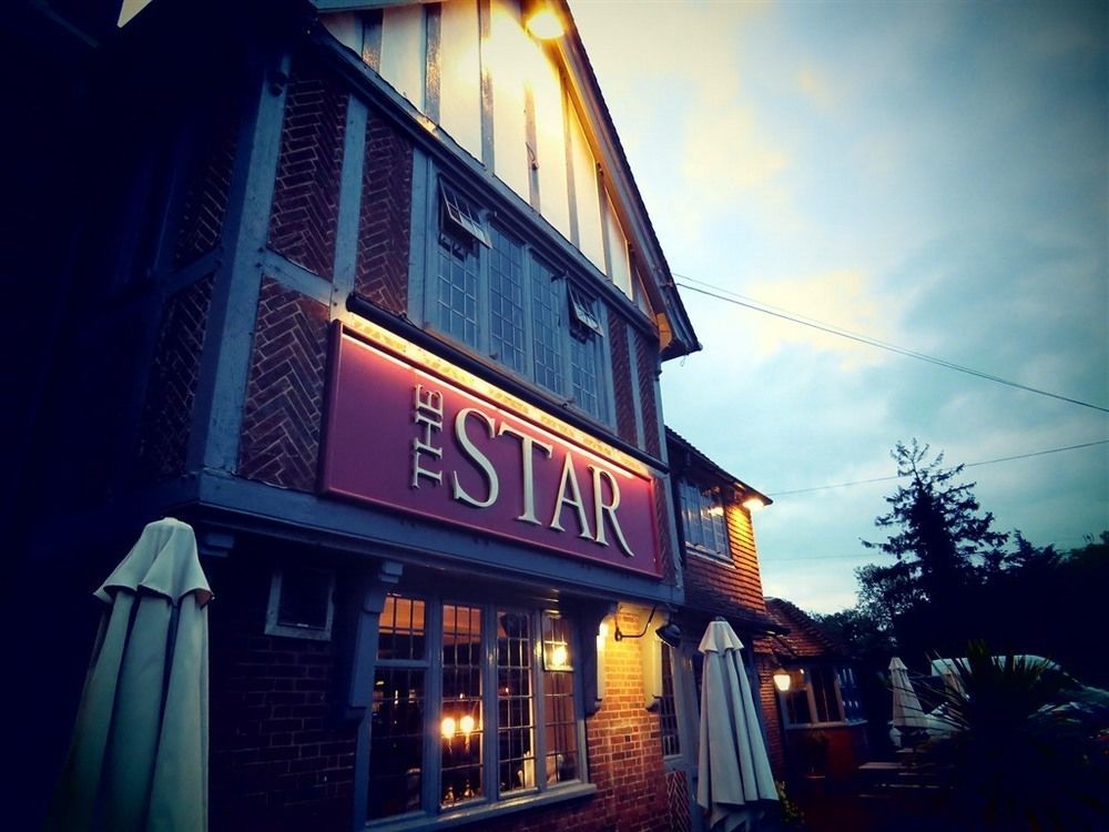 The Star Inn Lingfield Buitenkant foto